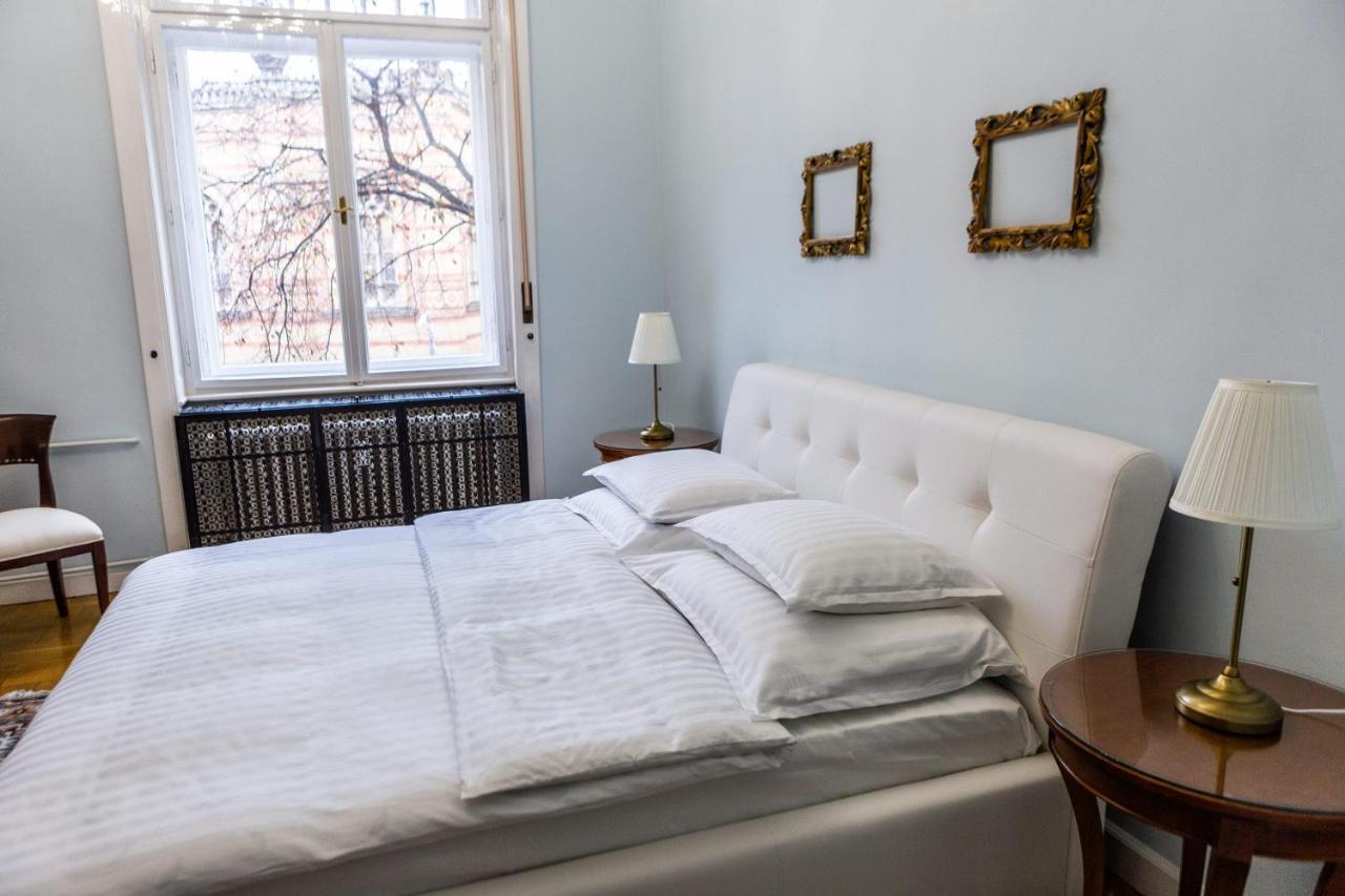 Luxury Downtown 3 Bedroom Apartment By Synagoge With Beautiful View Budapest Exterior foto