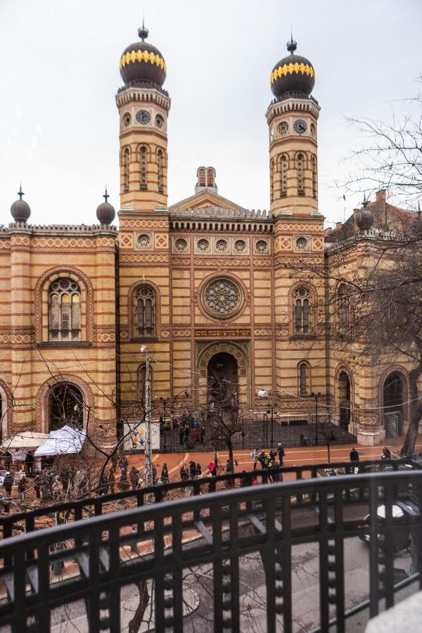 Luxury Downtown 3 Bedroom Apartment By Synagoge With Beautiful View Budapest Exterior foto