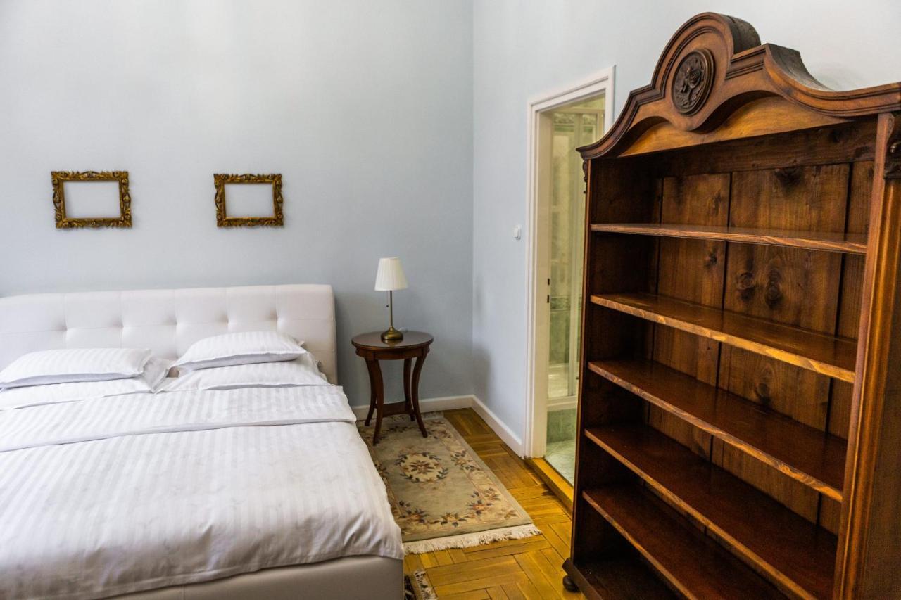 Luxury Downtown 3 Bedroom Apartment By Synagoge With Beautiful View Budapest Exterior foto